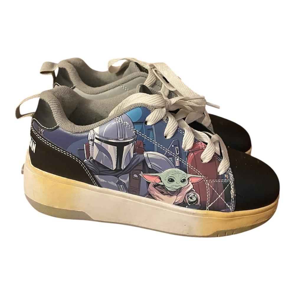 Heelys Star Wars Mandalorian Roller Shoes featuring Grogu (Baby Yoda) Youth 5
